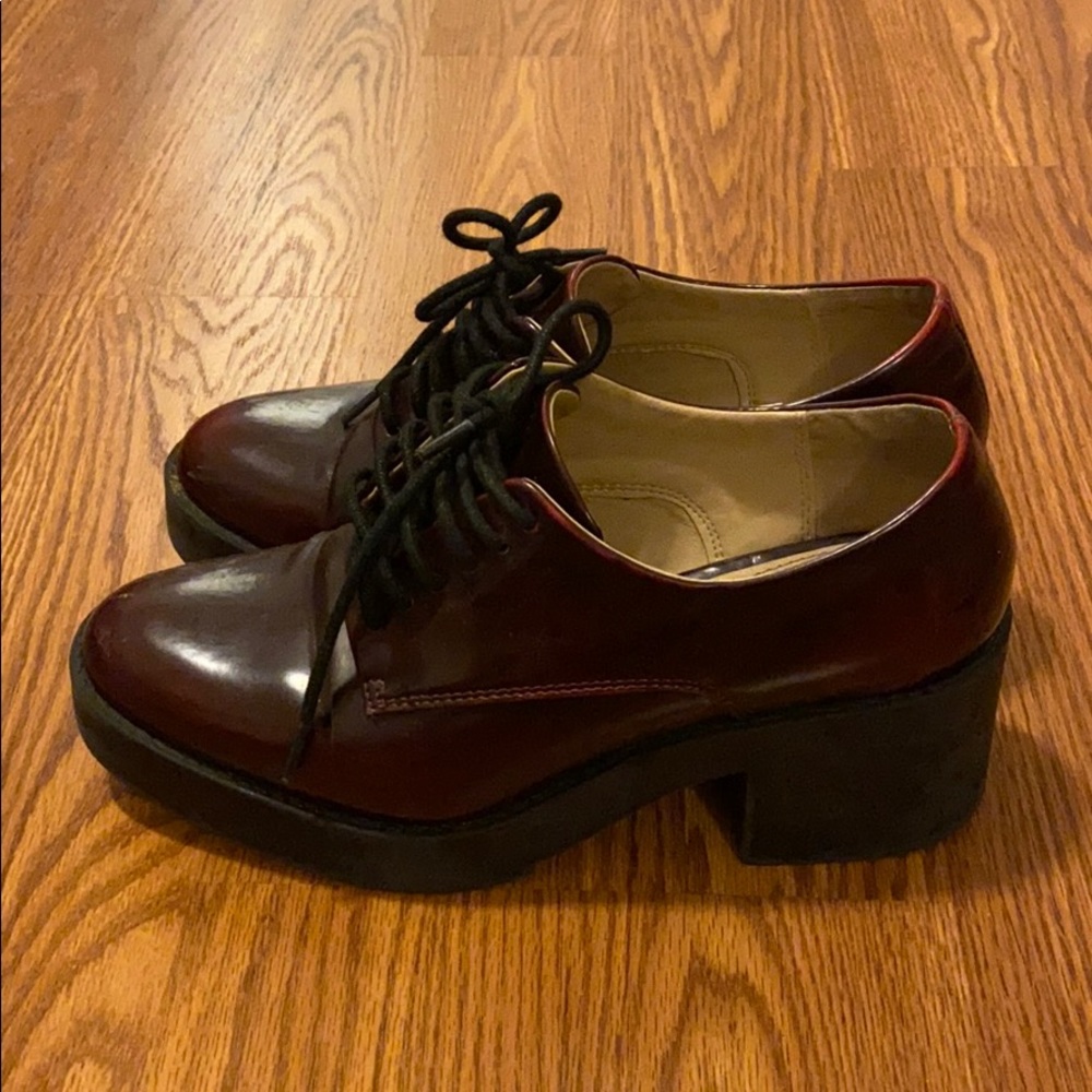 Zara Women’s Trafaluc Shoes - Burgundy Color